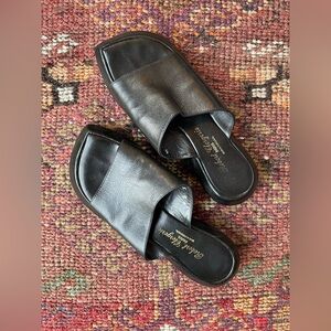 Robert Clergerie black leather sandals